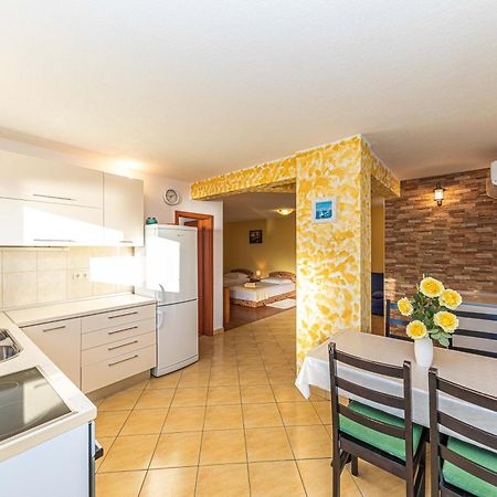 Rajcic Apartments Rogoznica  Room photo