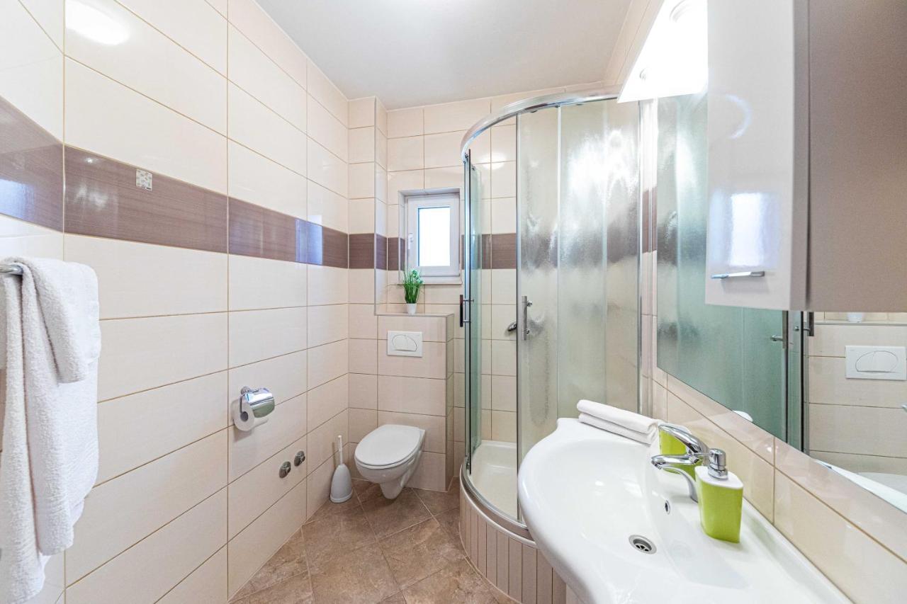 Rajcic Apartments Rogoznica  Exterior photo