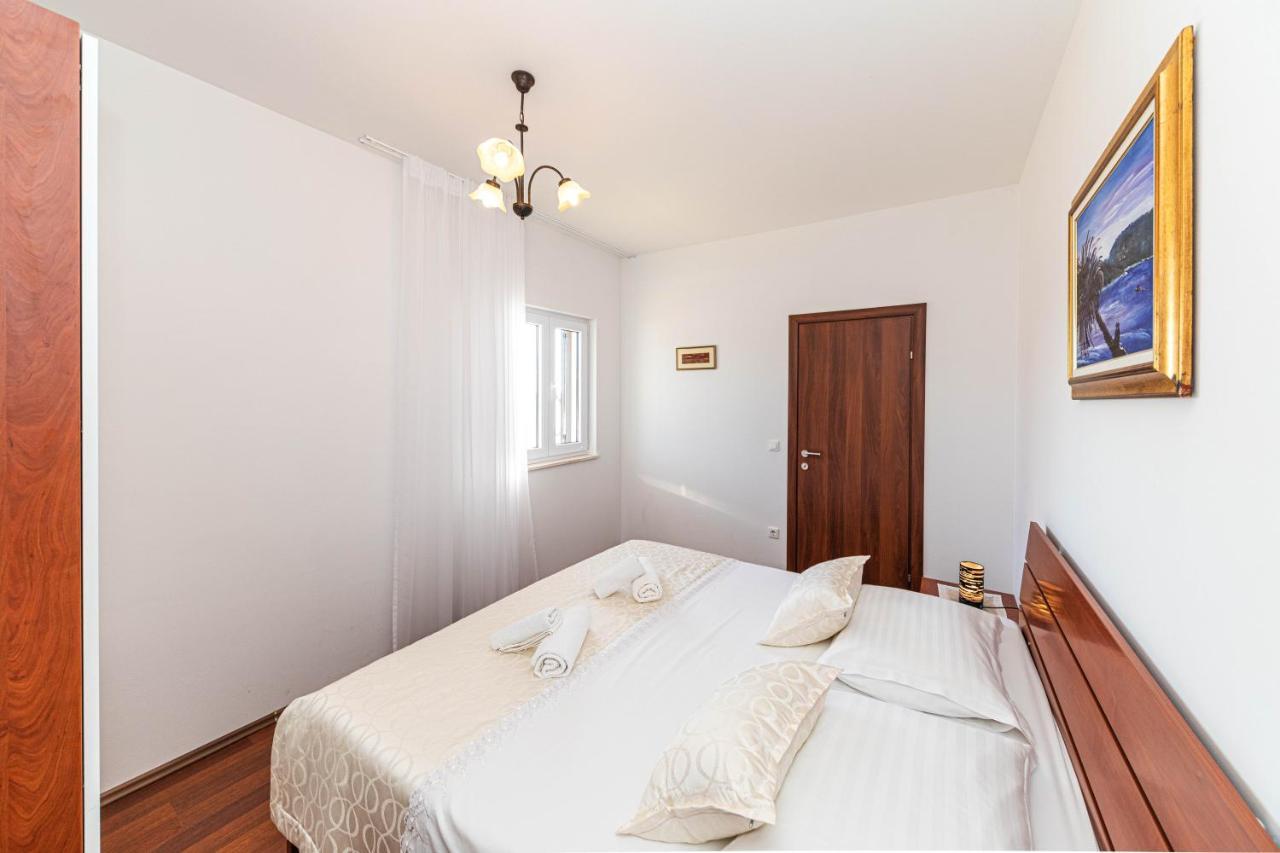 Rajcic Apartments Rogoznica  Exterior photo