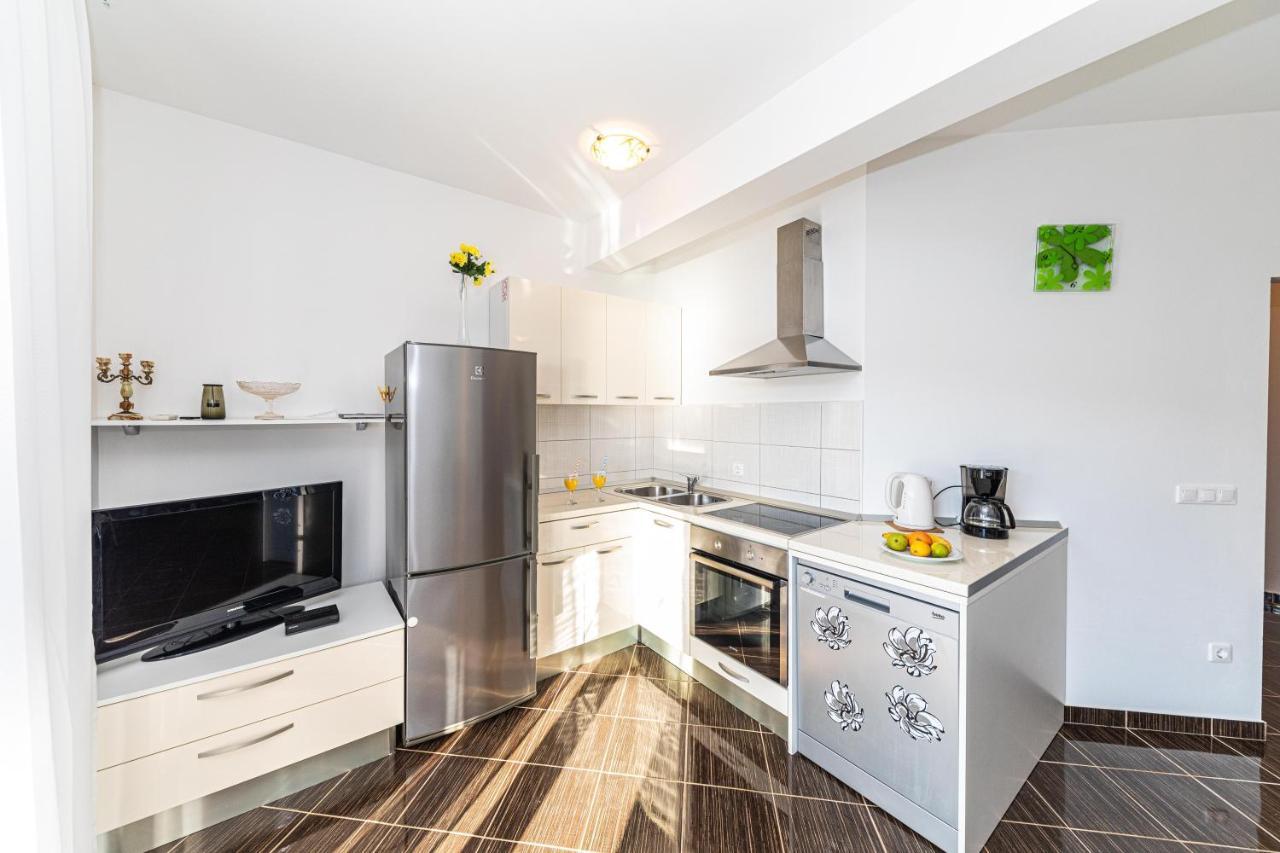 Rajcic Apartments Rogoznica  Exterior photo